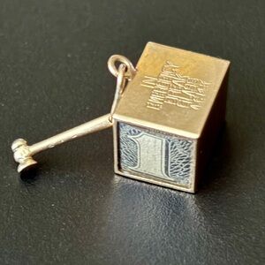 14kt Yellow Gold Mad Money Emergency Cube Charm Pendant